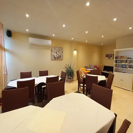 Rose Village Private Apartment *
